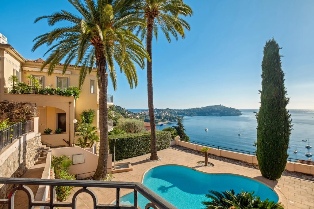 85492400 – Penthouse avec vue mer panoramique à Villefranche