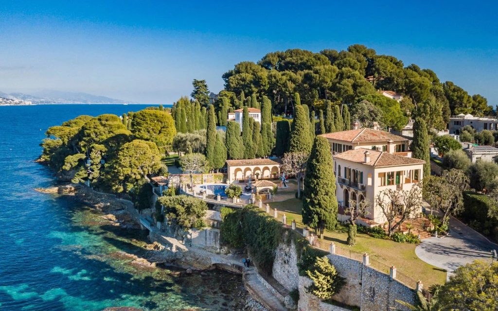 84289068 – Villa Cuccia Noya – Waterfront estate on Saint-Hospice with private sea access