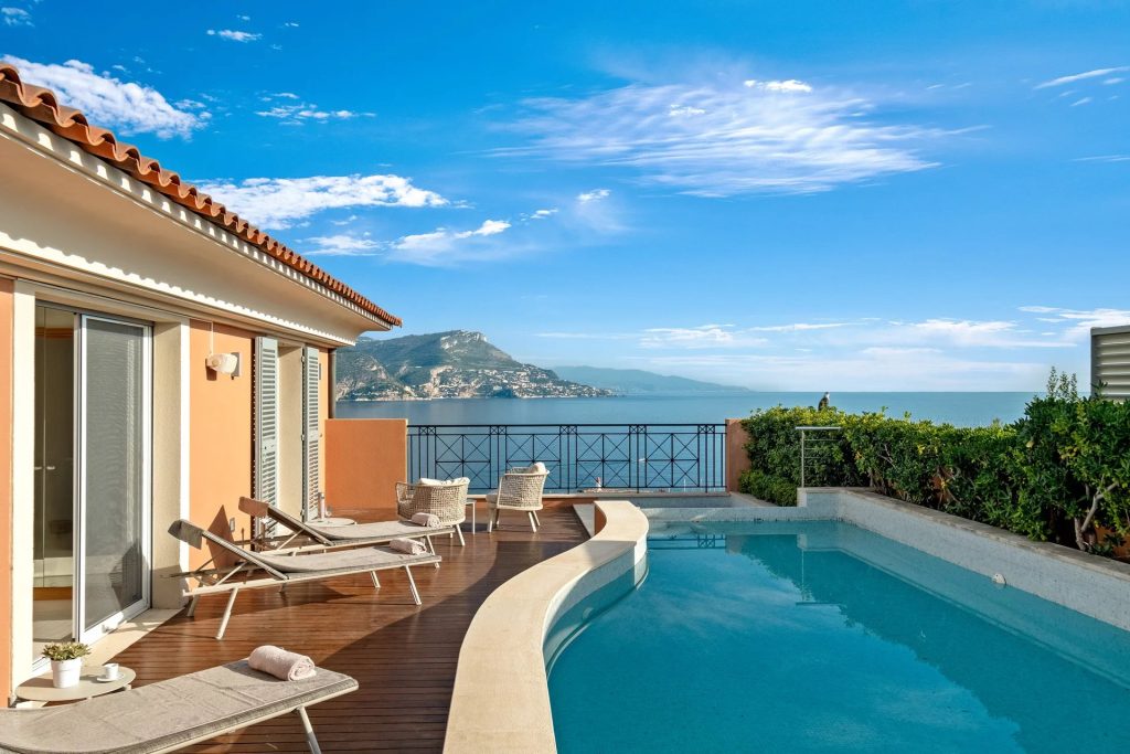 1071805 – Elegant villa with panoramic sea views in Saint-Jean-Cap-Ferrat