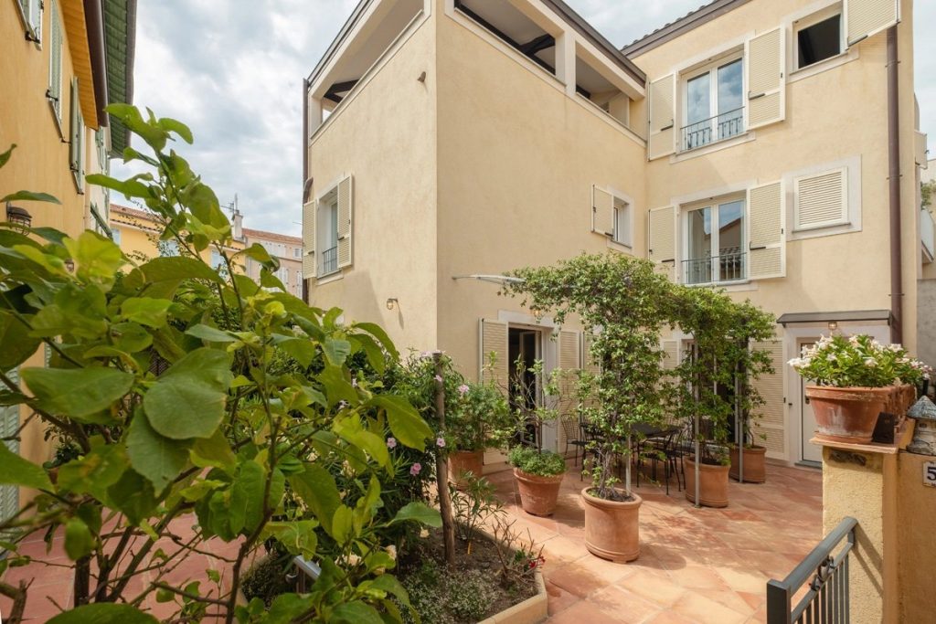 1745062 – Charming townhouse in the heart of Saint-Jean