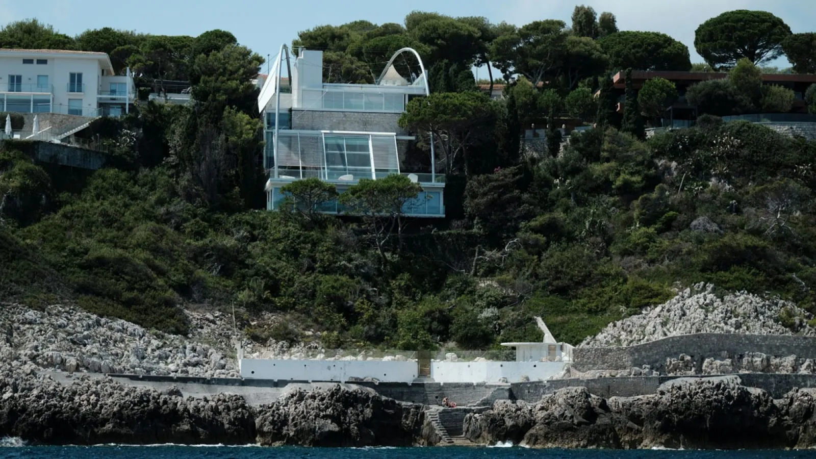 Discover Villa La Voile, an architectural gem nestled in Cap-Ferrat