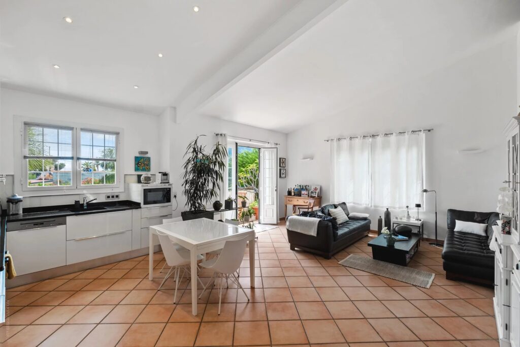 000e12f0d5aceb95a5e8bf94d4b69070_95c8f73bf9_1920-original