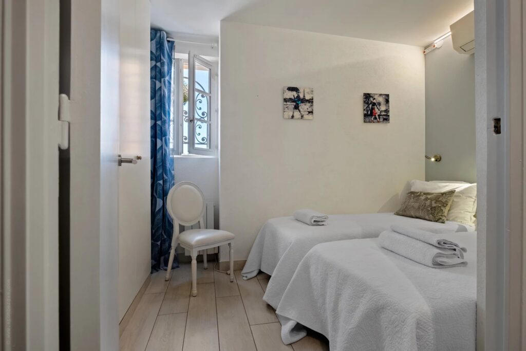 0e0fd4429a7c20cdcd5cf62c9998b653_1070c14c46_1920-original