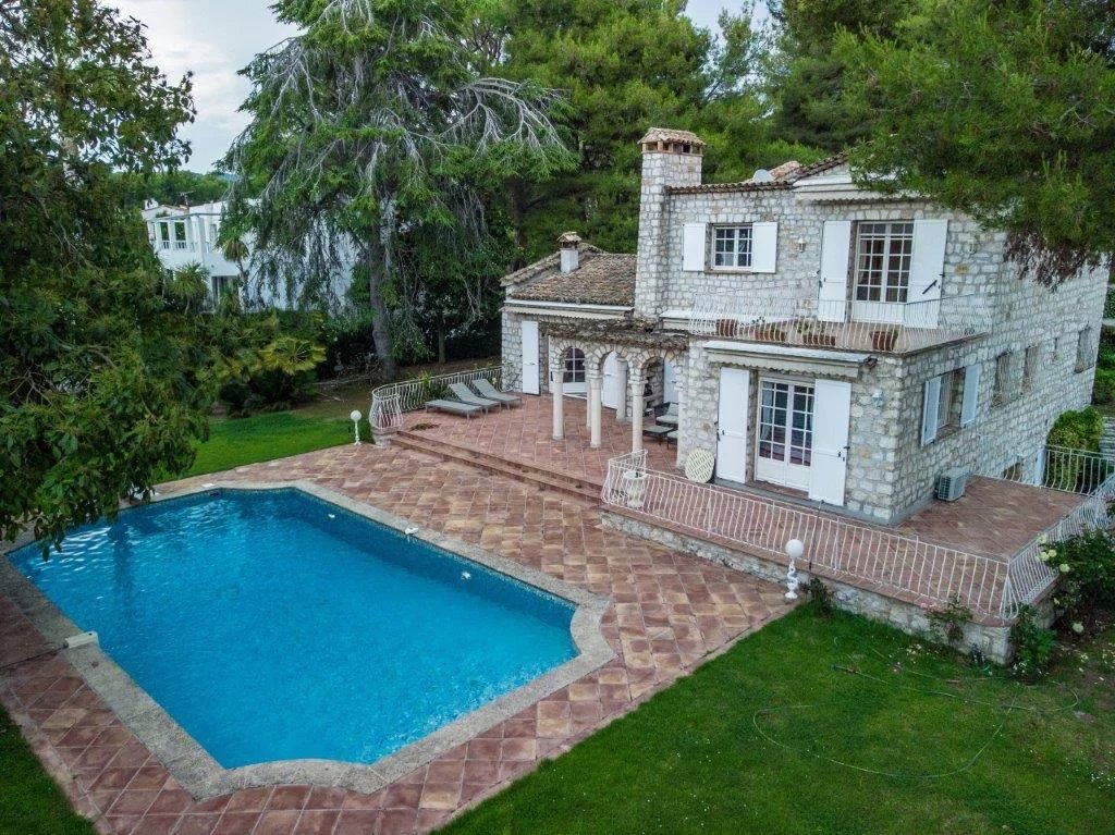 388f0245caff1dea30bdf091a1946a94_38a126e8ee_1024-original