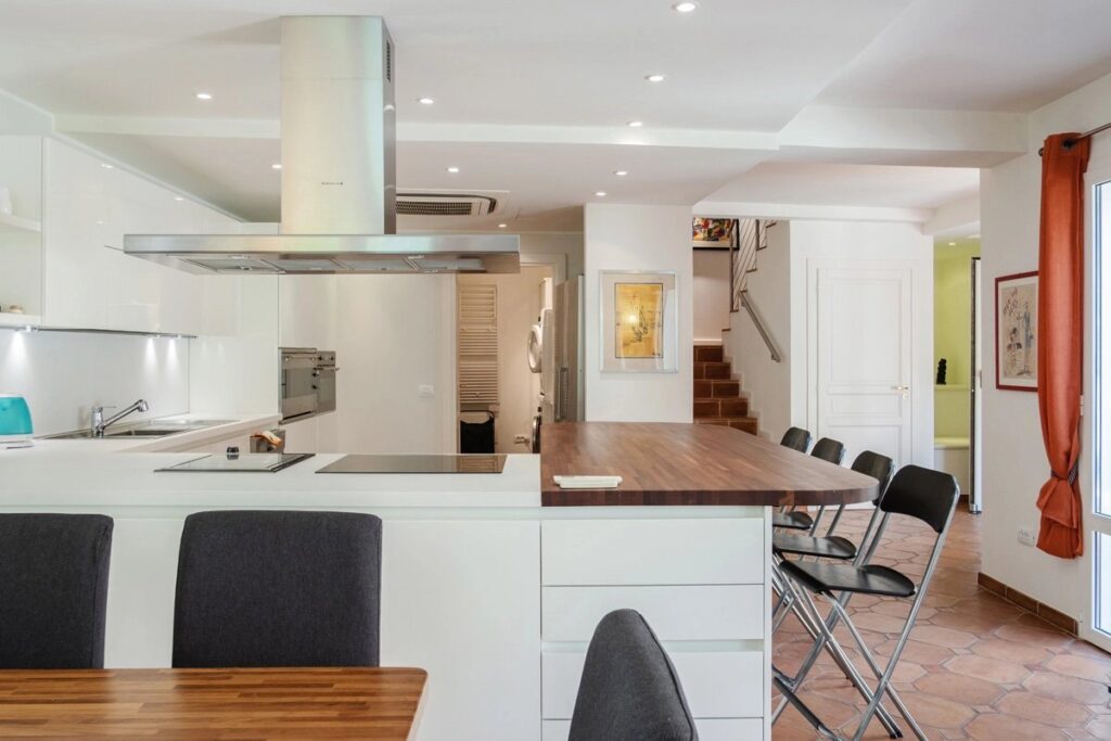 42328ee25f6ff5c32128459b566ce255_2c6b287f47_1200-original