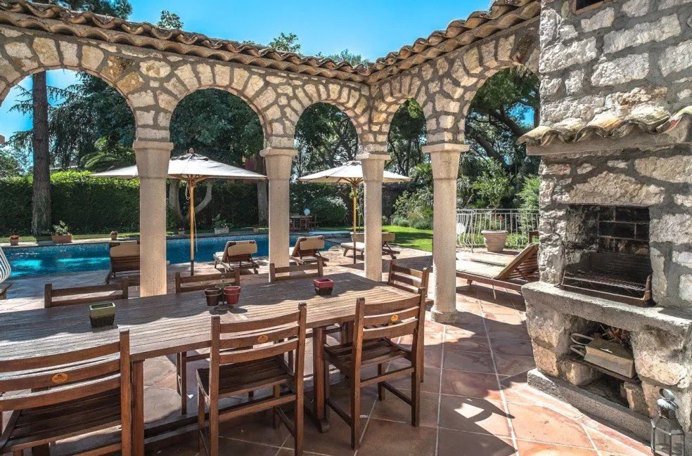 49d7cff065af103a4f9d8b64df08b6f2_5ffec50088_984-original