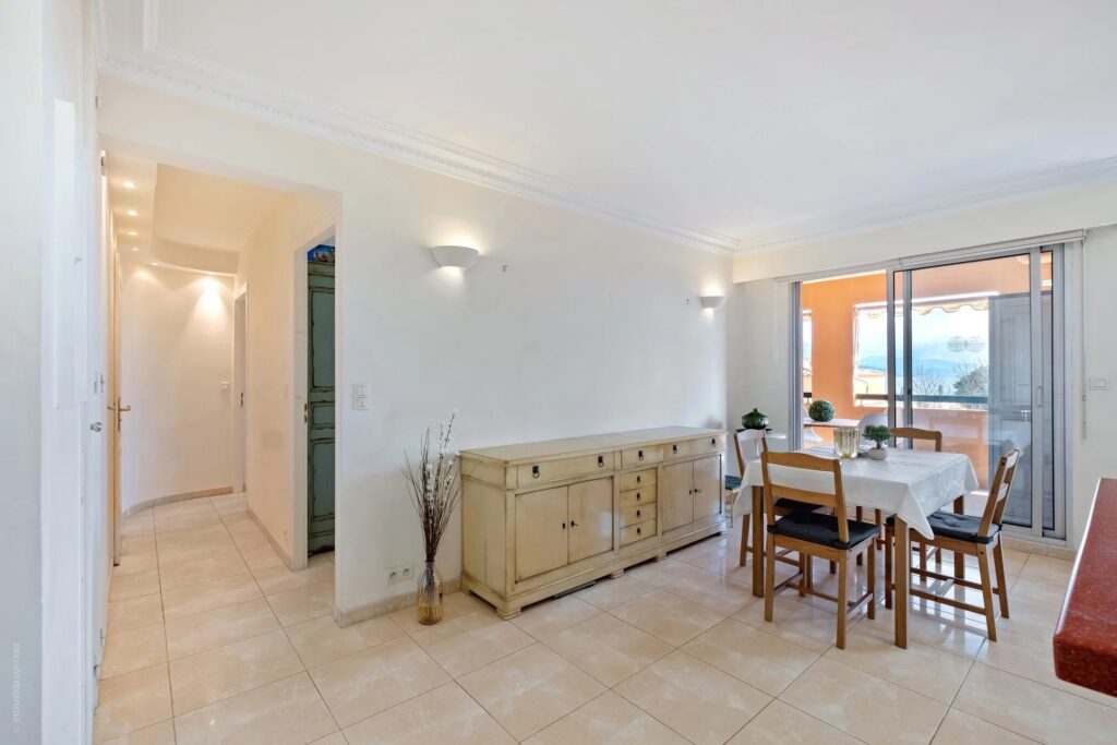 4d7a6cd80b8bd79e754ff9660bc75175_35bc322259_1920-original-1