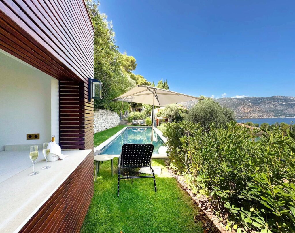 5aa96dcd23a0f5fb9bc57cb99fcd27db_f9669b4a17_1910-original