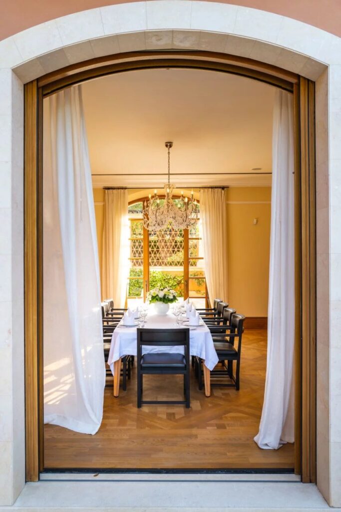 63c6aea1ebf4e31daf9d31c5825e0c9d_2f91d66930_1280-original