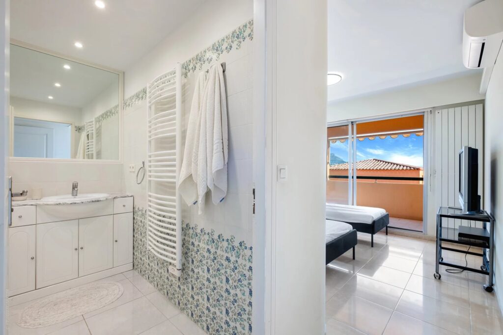 6de429c883490e0c23719acfe0eda0a8_5782408097_1920-original-1