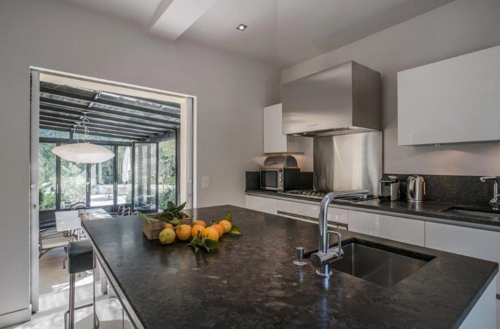 72c351d52bf0431d0d736b07dc46c85b_c40d7869a4_984-original