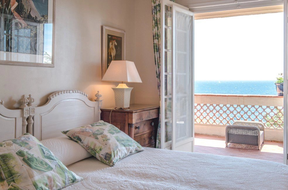 85a9ff827d4247e3a43f7c4c3a3b0f20_c9f3e0f31c_984-original