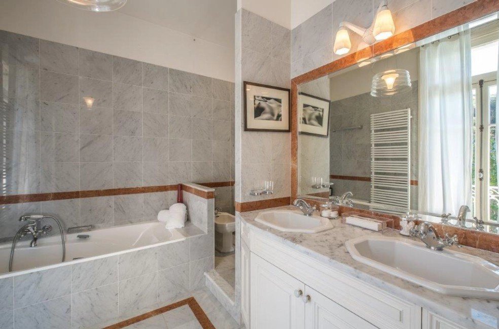 86fd08be94ae12101501c74b82536547_0c0323318b_984-original