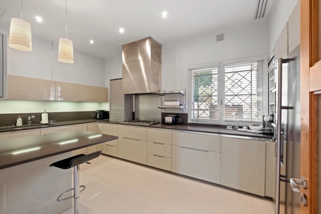 89beac976f597b1e162d0bfca0013d0c_9ad827e9bf_1920-original