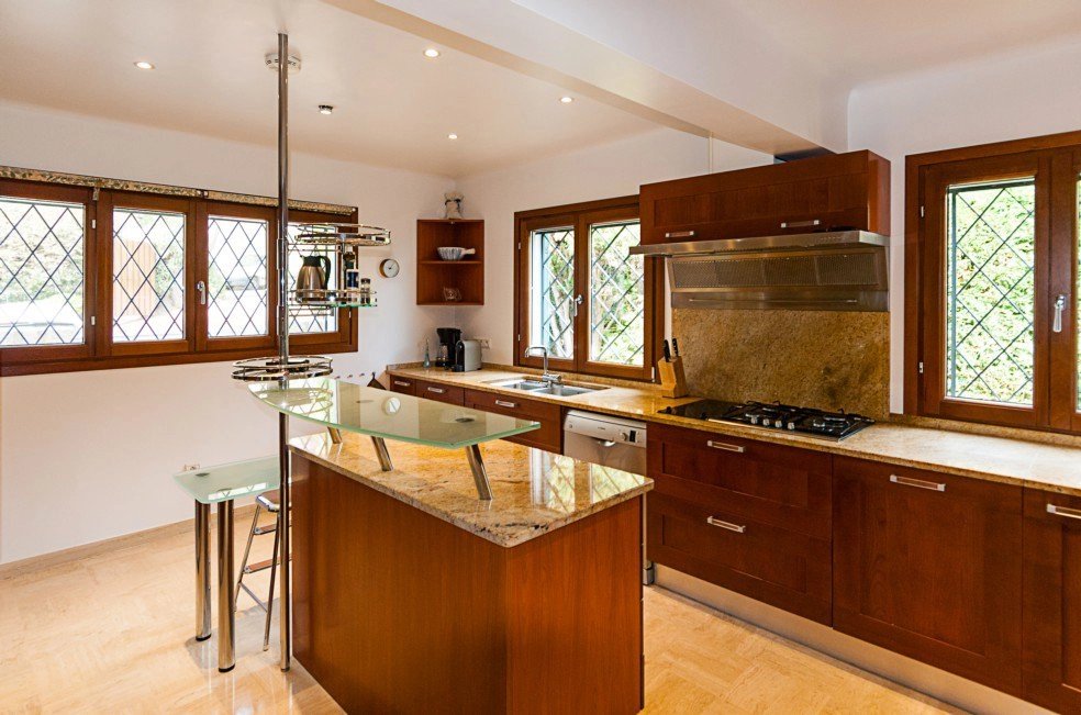 8cd46436592d55a9d5852069ee1cff2a_dba614985d_984-original