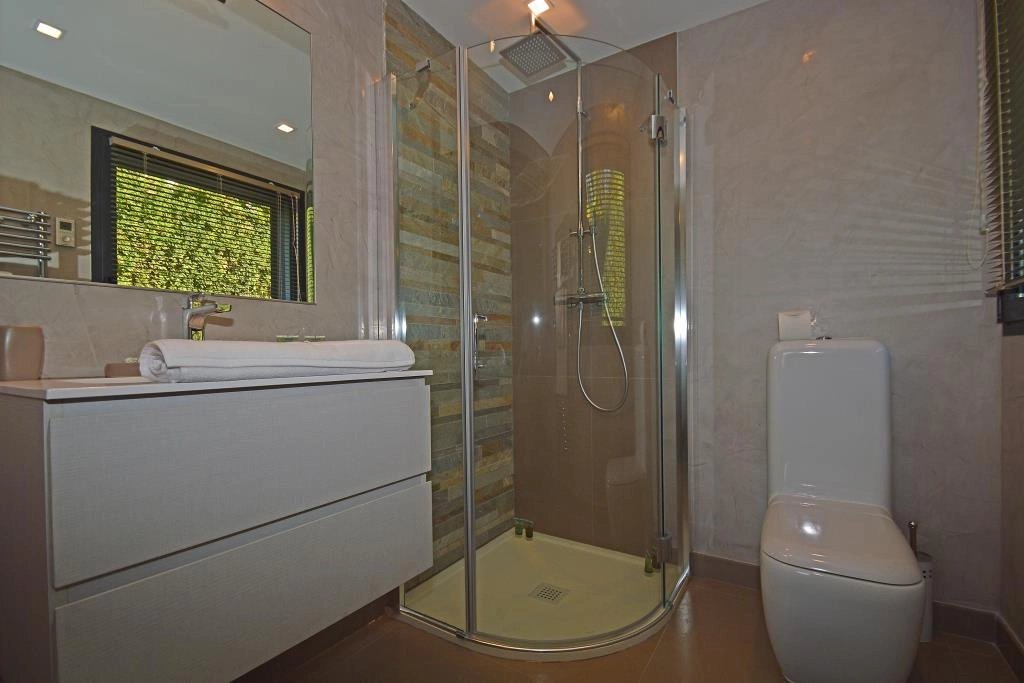 925034ec9a9dce9ed70eadba784f985b_e94a99c607_1024-original