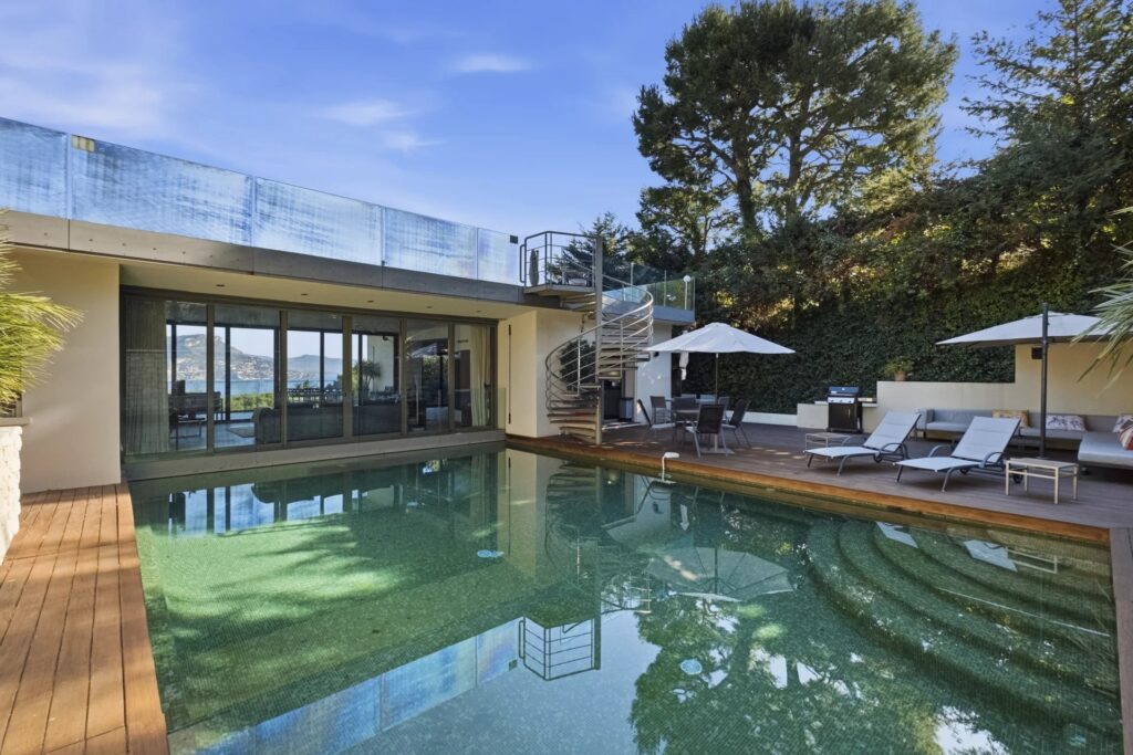 86757036 – Villa moderne de 5 chambres avec vue dégagée et piscine