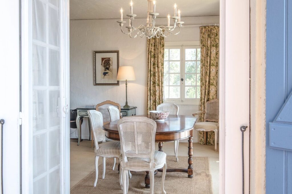 b252927f8706141d28aba2bbd305bdbe_d5b2c0ef77_1469-original