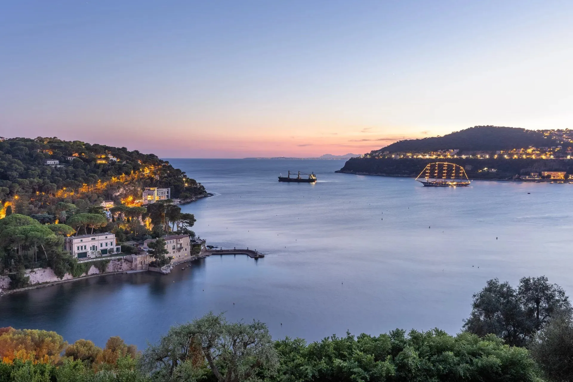 Bostäder till salu i Villefranche-sur-Mer