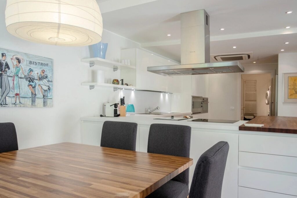 e073a6dcf6262646c95baf65d1ebd5bc_39b7987082_1200-original