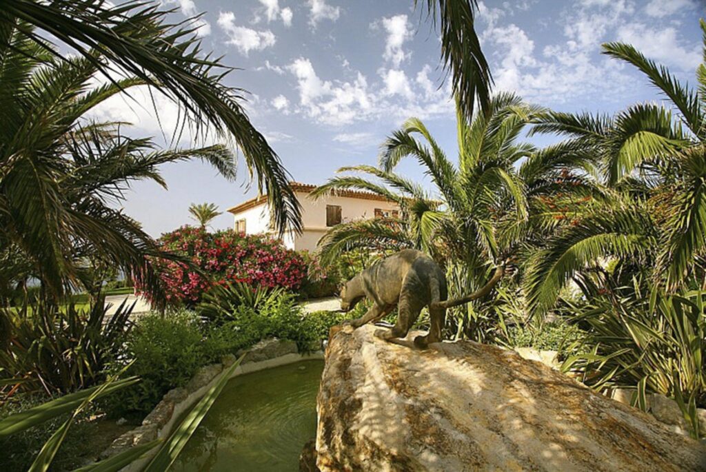 f49257eb3d2c6a178fb0bec150d729cc_f74b9a5475_1920-original