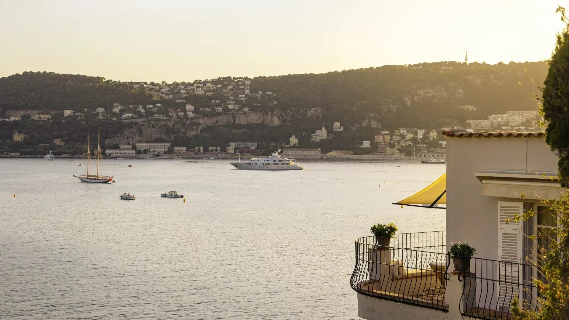 Long-term rental properties on the French Riviera