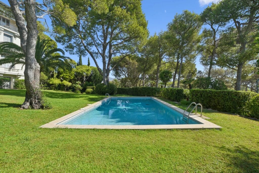 87176551 – A charming apartment of rare character – Cap Ferrat