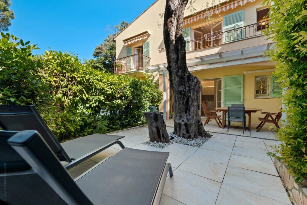 6869408 – Charming 1-Bedroom Apartment in the Heart of Saint-Jean-Cap-Ferrat