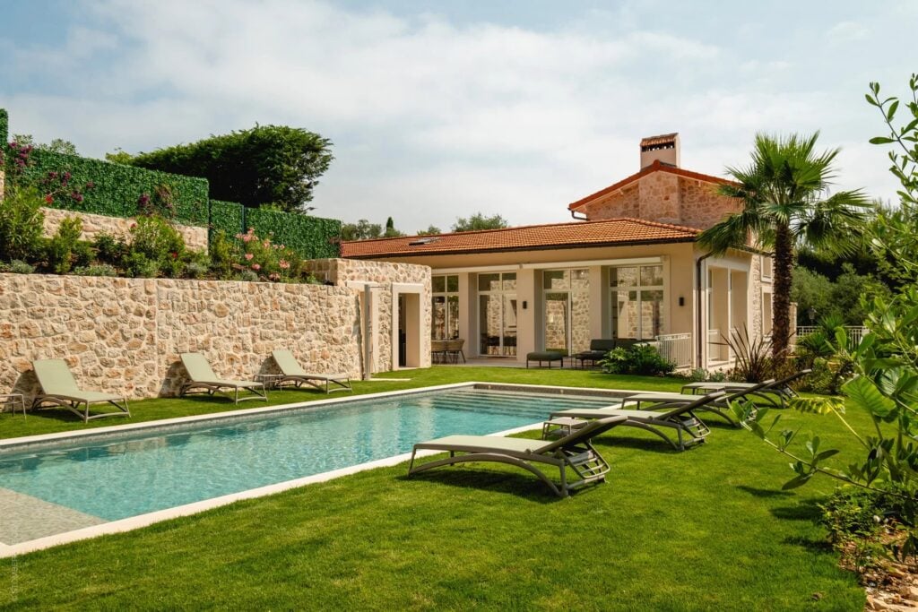 85671642 – Luxury villa with spacious garden and pool near the sea