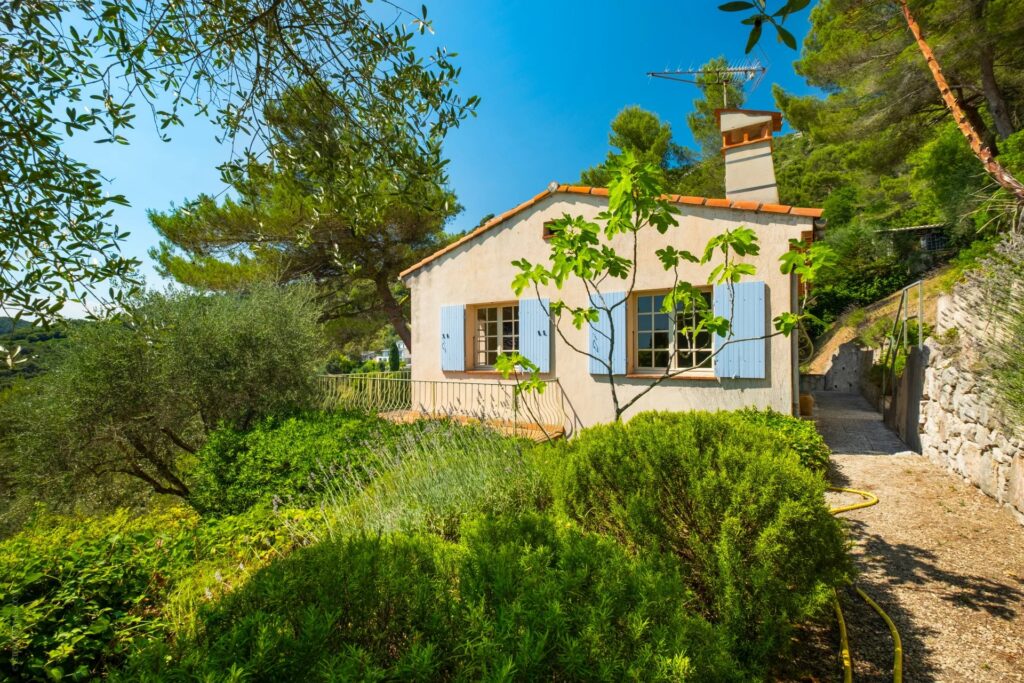 87180049 – Beautiful property offering great potential