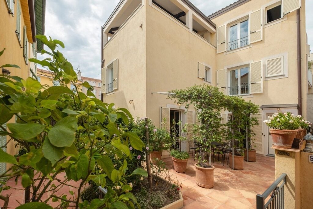 1745062 – Charming townhouse in the heart of Saint-Jean