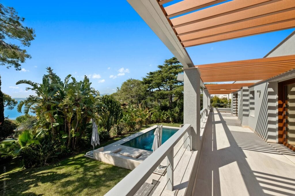 85788547 – Contemporary villa with sea-views Cap-Ferrat